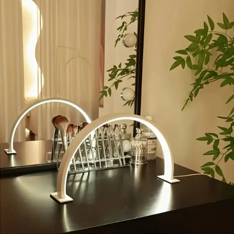 New Moon Nail Work Lamp